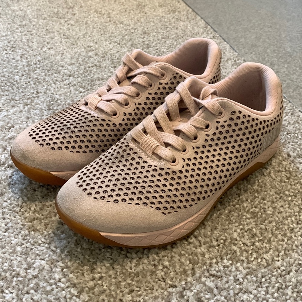 Suede blush trainer NOBULL